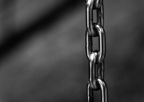 Black and white photo of a chain